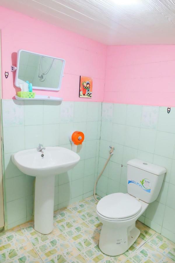 A Houses Homestay Nakhon Ratchasima Ngoại thất bức ảnh